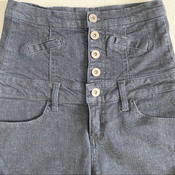 Cello High-Waist Jean Shorts - Picture 3 of 4